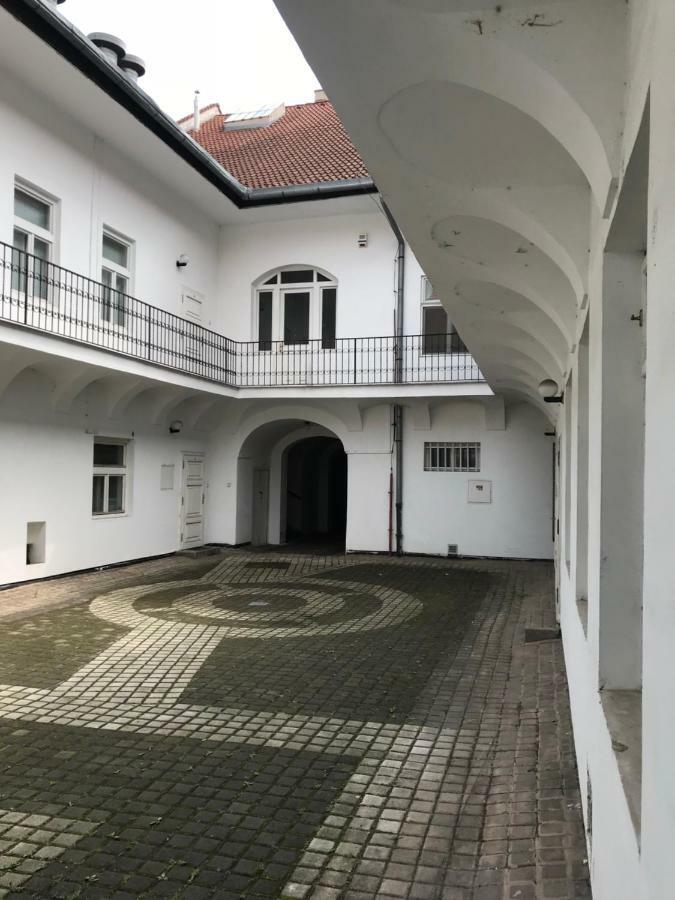 Big Modern Doubleroom Near Cathedral Кошице Экстерьер фото